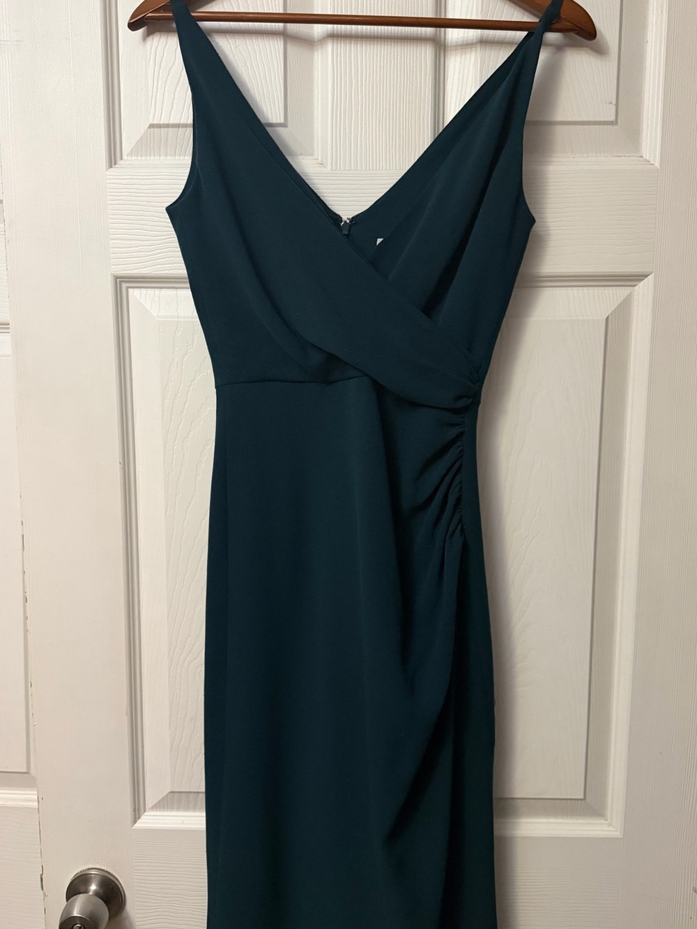 Dress the Population Green Midi Dress - Picture 2 of 5